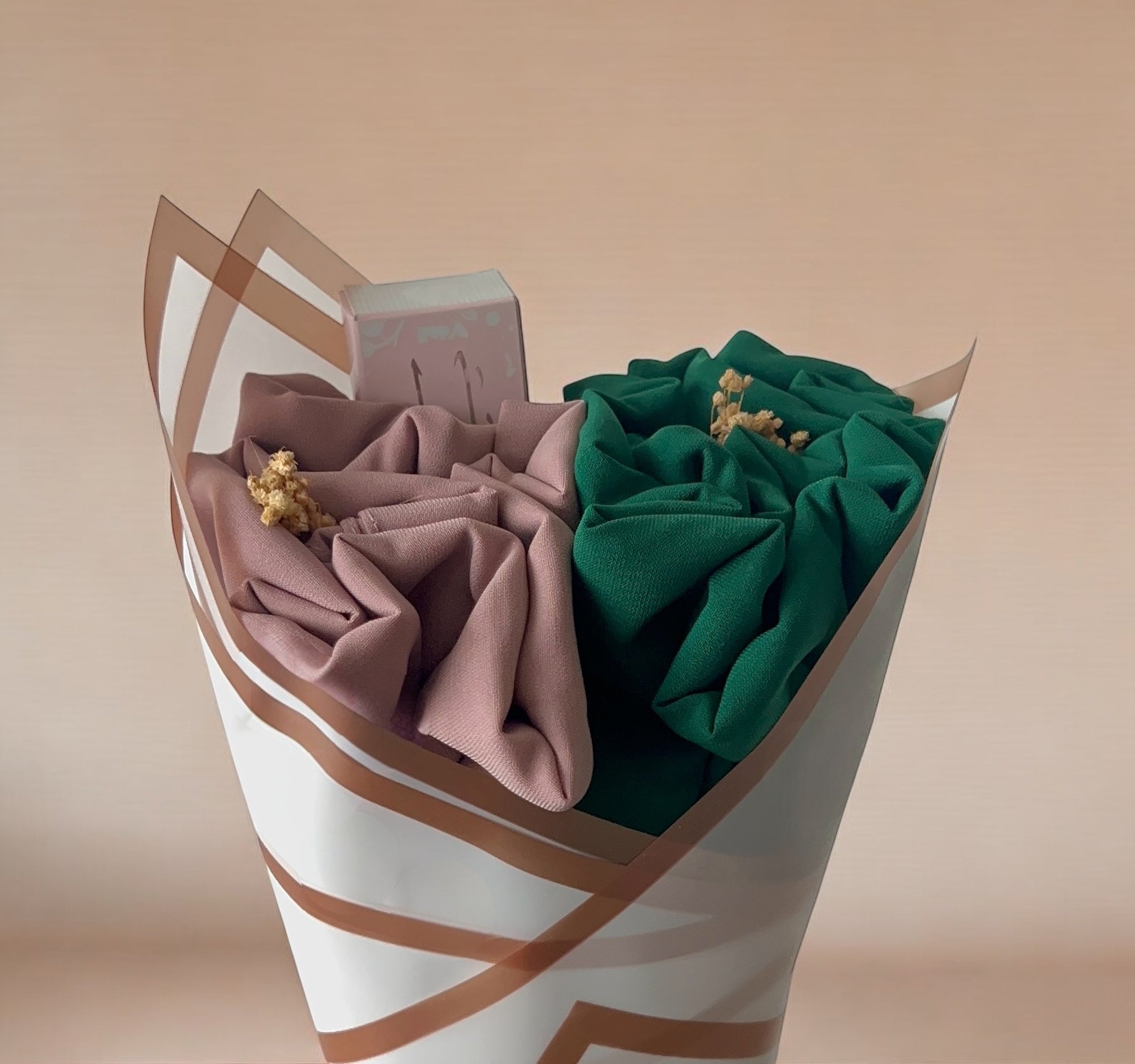 BOUQUET HIJABS SOIE DE MÉDINE - MUSC YARA