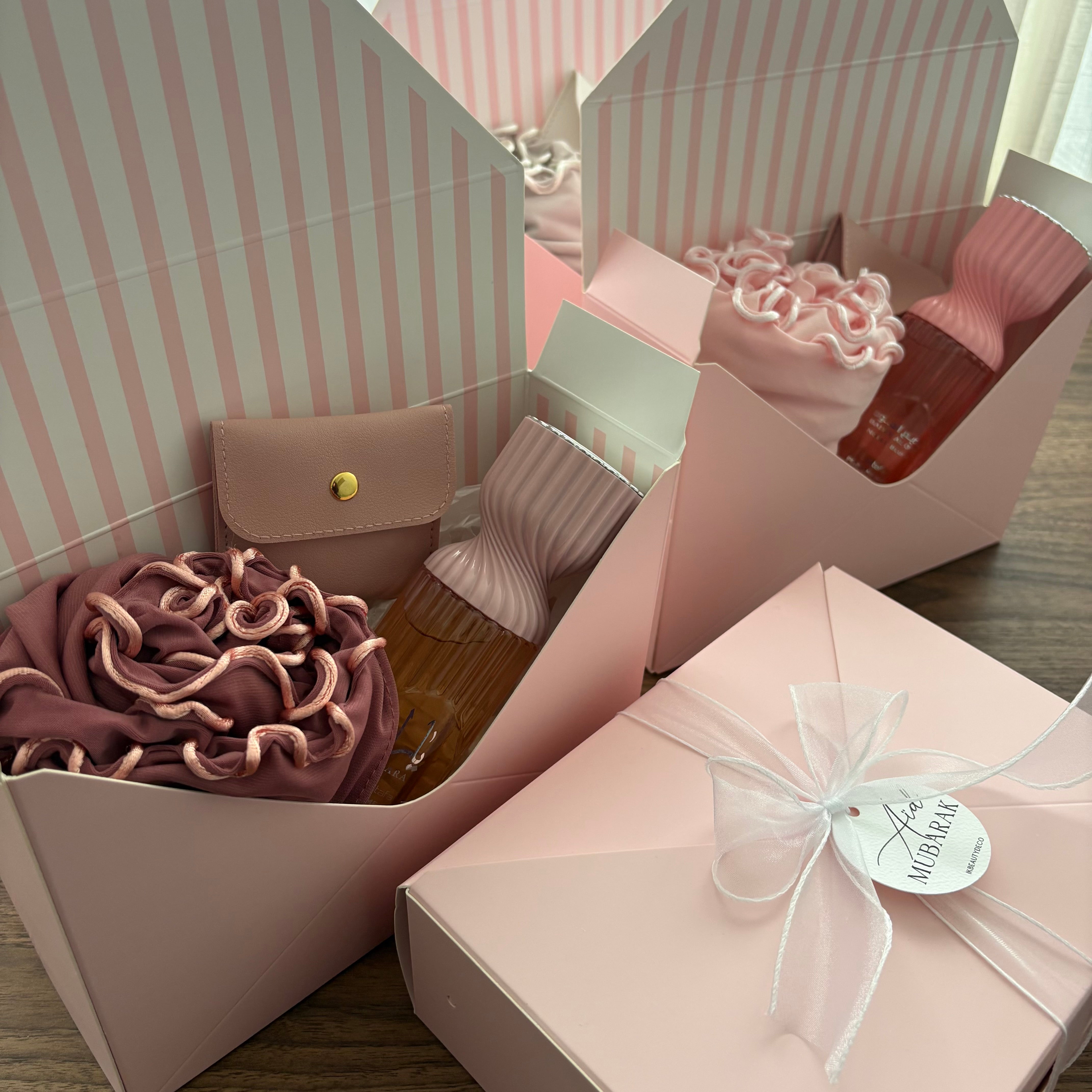 COFFRET DOUCEUR ROSÉ - HIJAB BRUME CHAPELET - ÉDITION AÏD